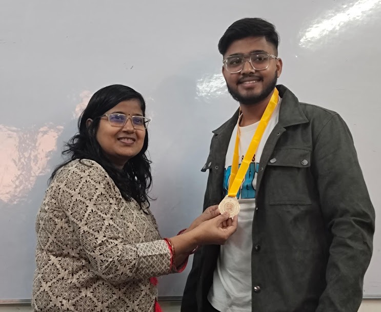 Medal Presentation by Faculty